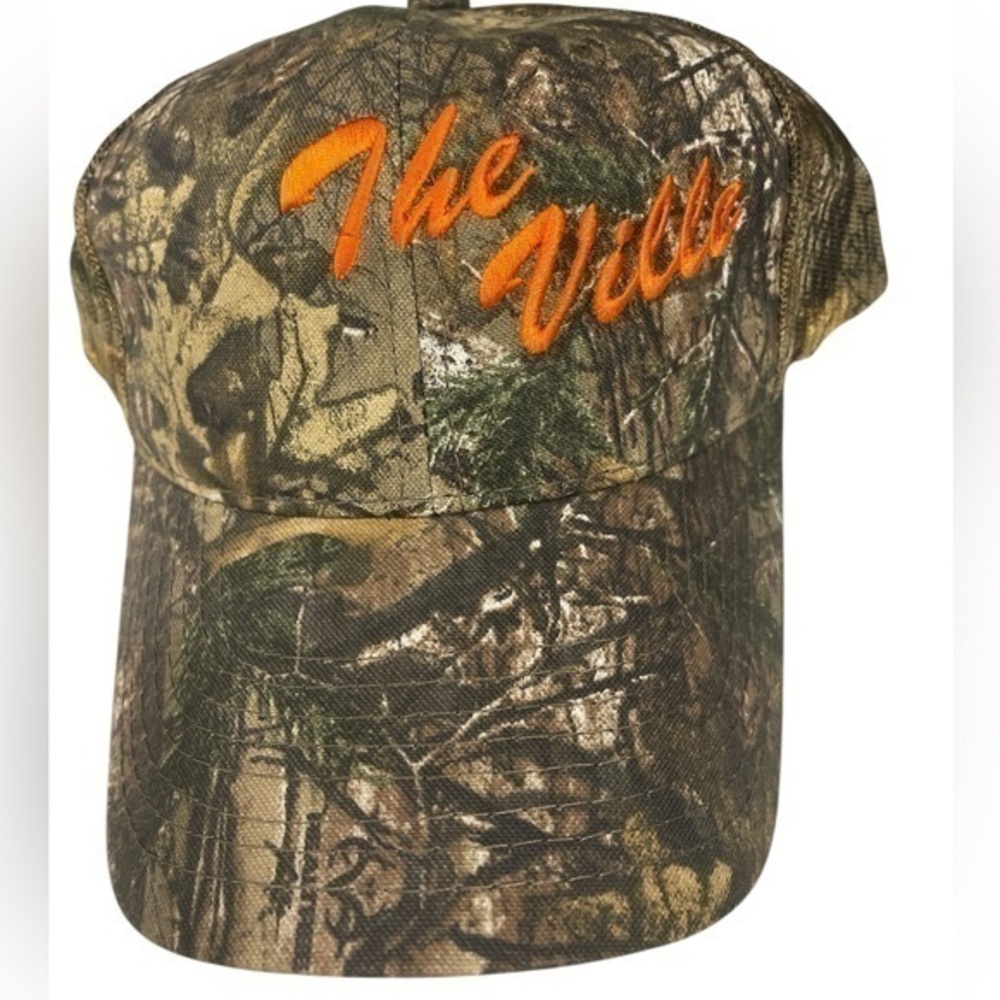 New Realtree The Ville green canvas camo hat with adjustable Velcro new with tag